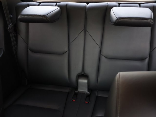 Vehicle image 21 of 52