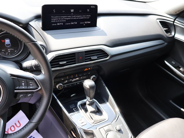 Vehicle image 40 of 52