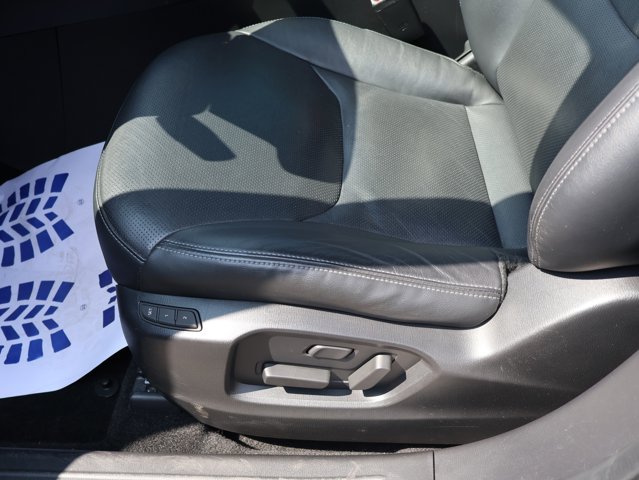 Vehicle image 48 of 52