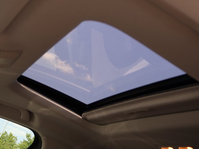 Vehicle image 50 of 52