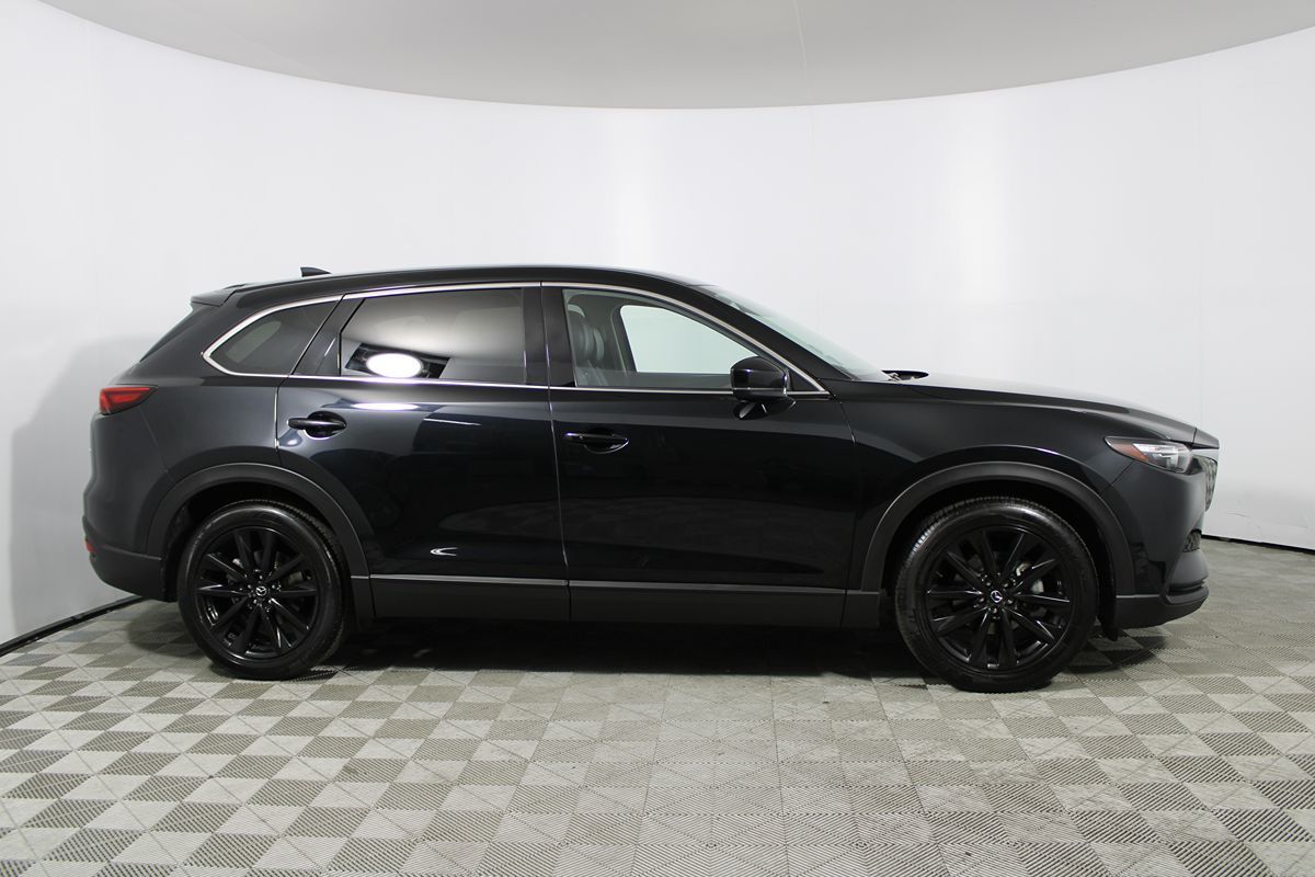 2023 Mazda CX-9 Touring Plus Image 7 of 54