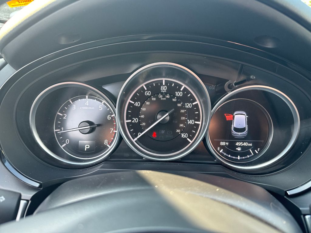 Vehicle image 16 of 34