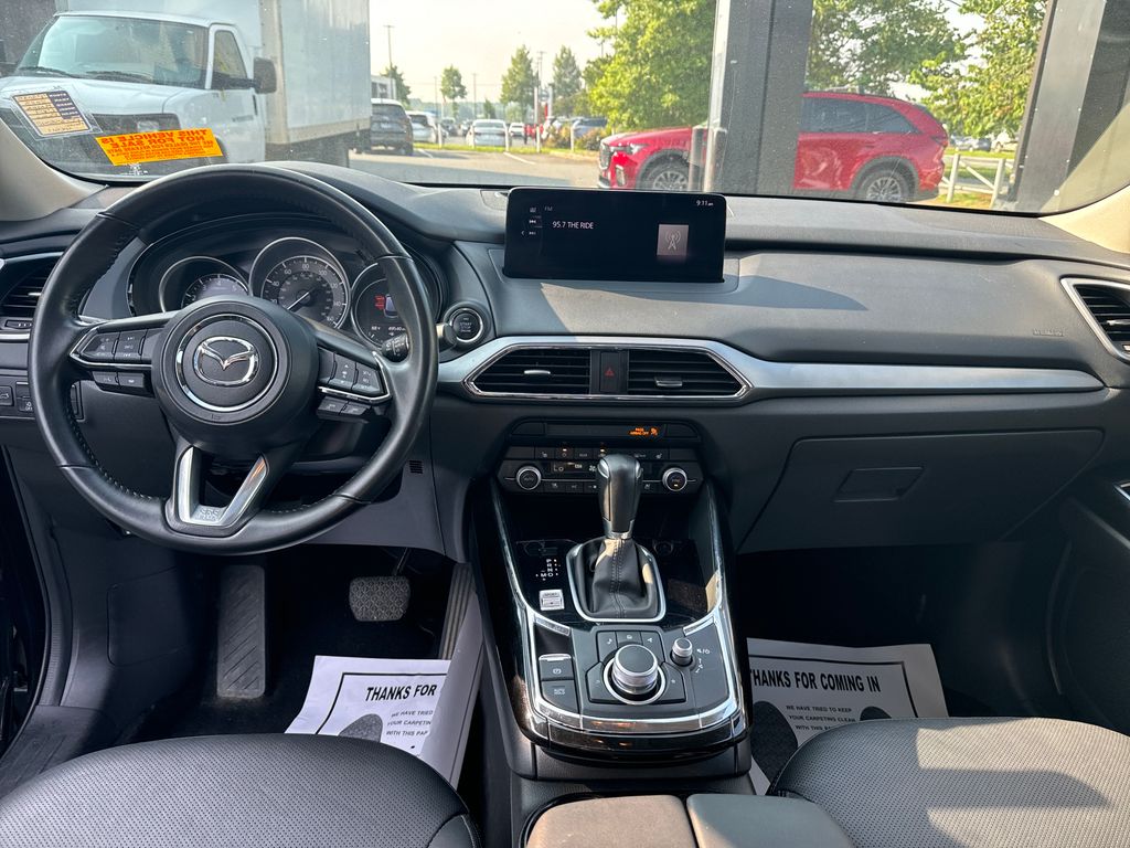 Vehicle image 14 of 34