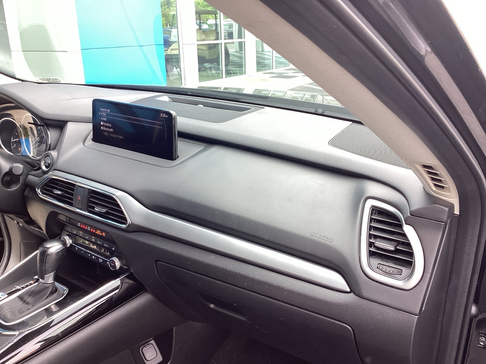 Vehicle image 18 of 32