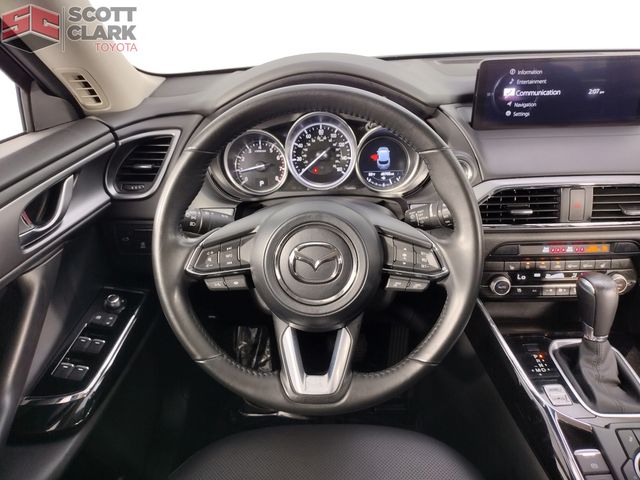 Vehicle image 17 of 26