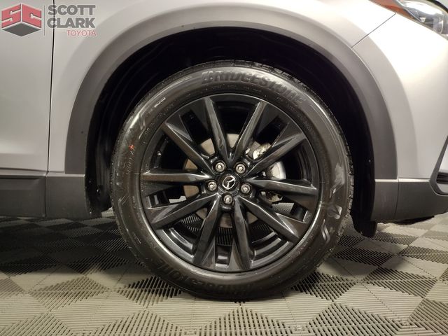 Vehicle image 10 of 26