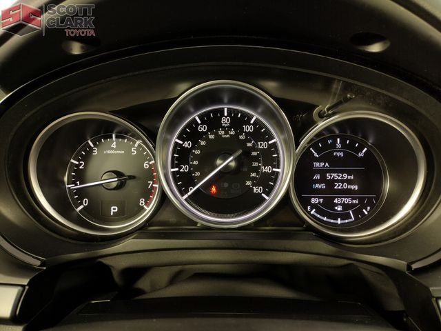 Vehicle image 19 of 26
