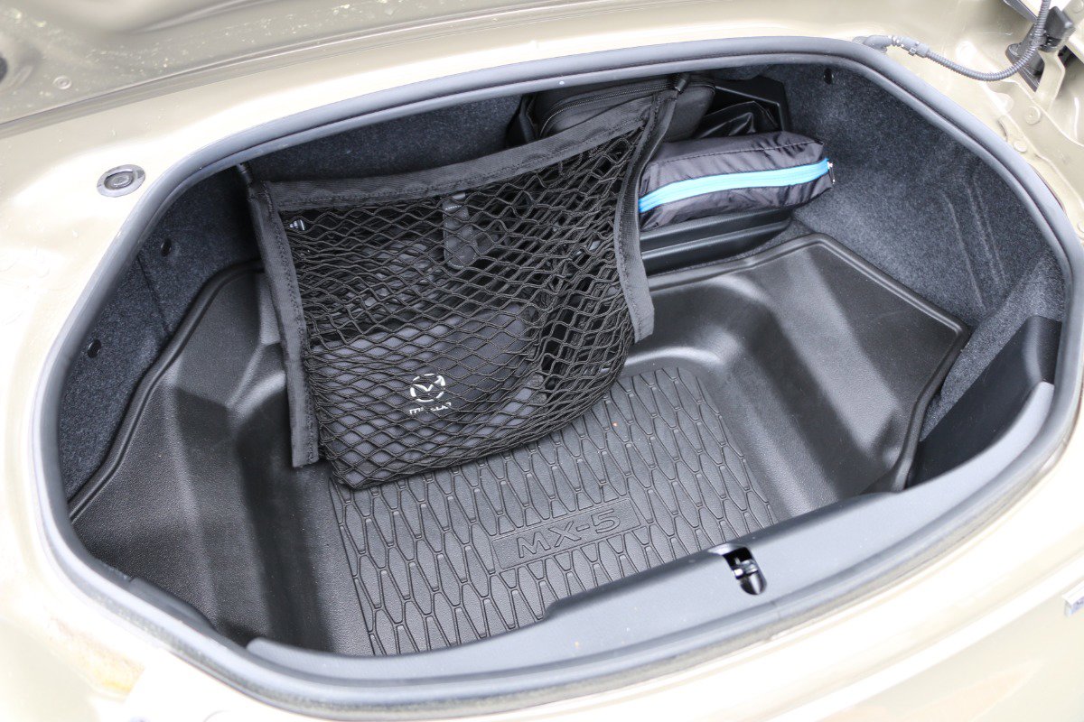 Vehicle image 25 of 27