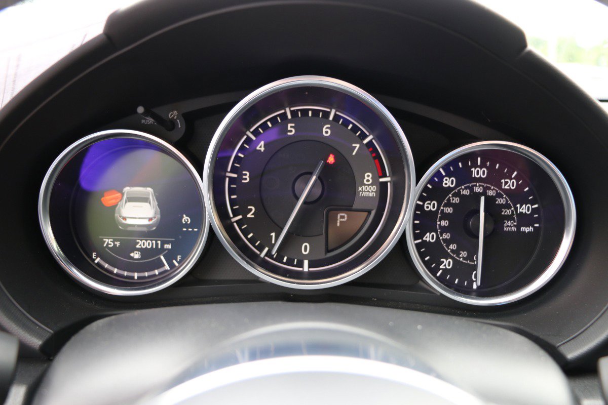 Vehicle image 26 of 27