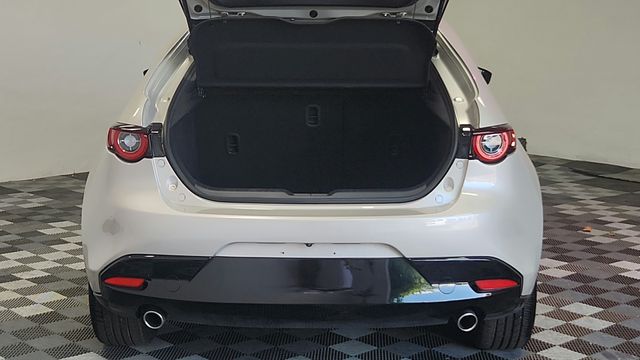 Vehicle image 12 of 24