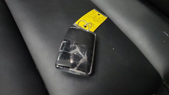 Vehicle image 23 of 24