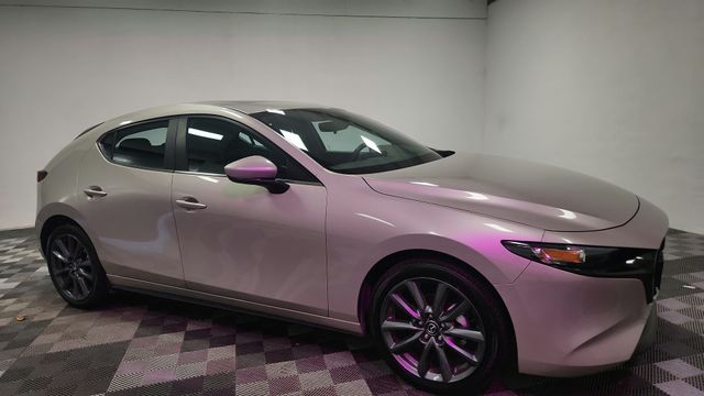 Vehicle image 5 of 24
