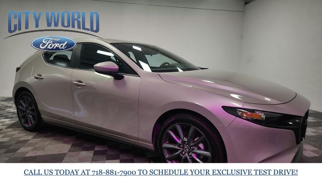 Vehicle image 6 of 24