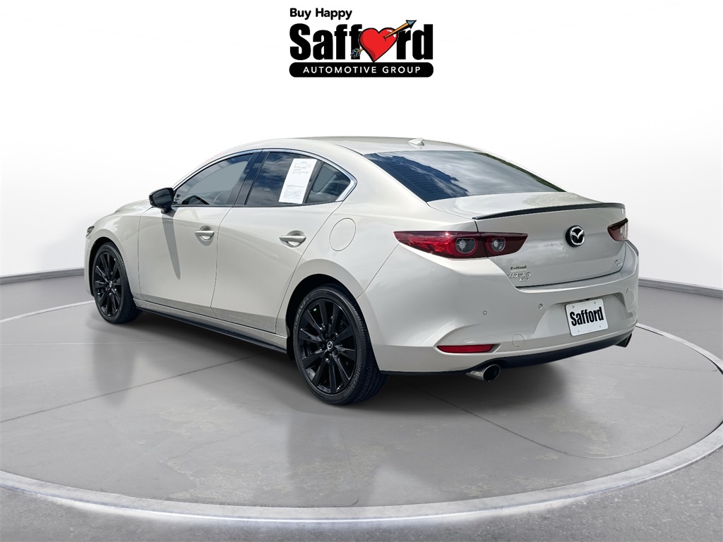Vehicle image 6 of 30