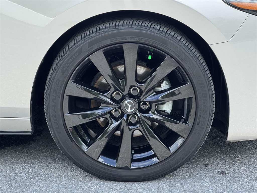 Vehicle image 9 of 30