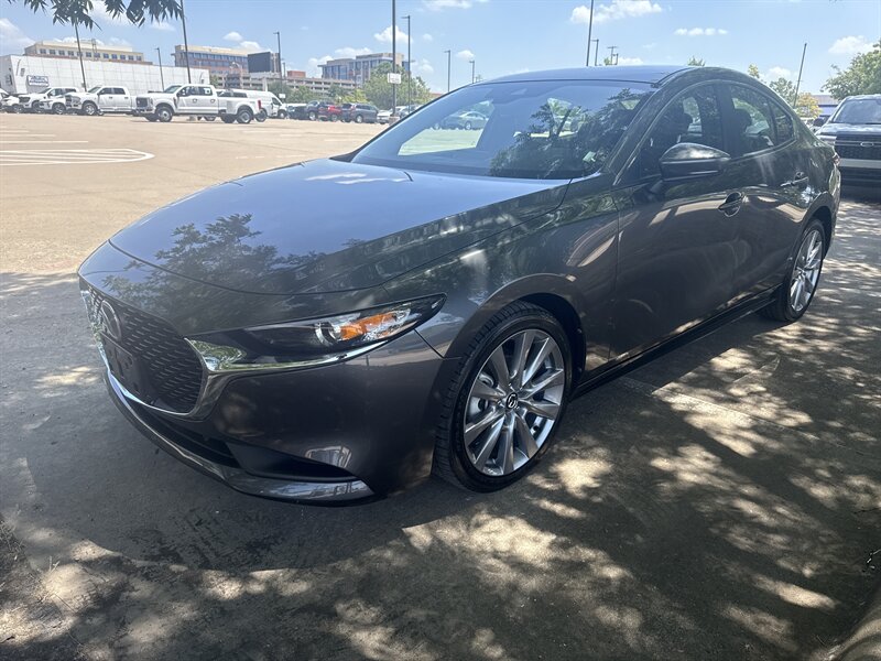 Vehicle image 1 of 40