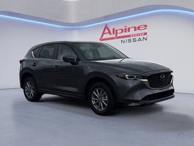 Vehicle image 4 of 31