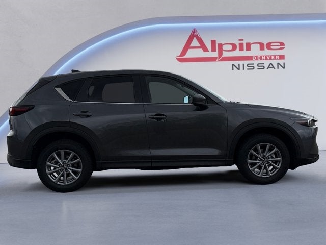 Vehicle image 5 of 31