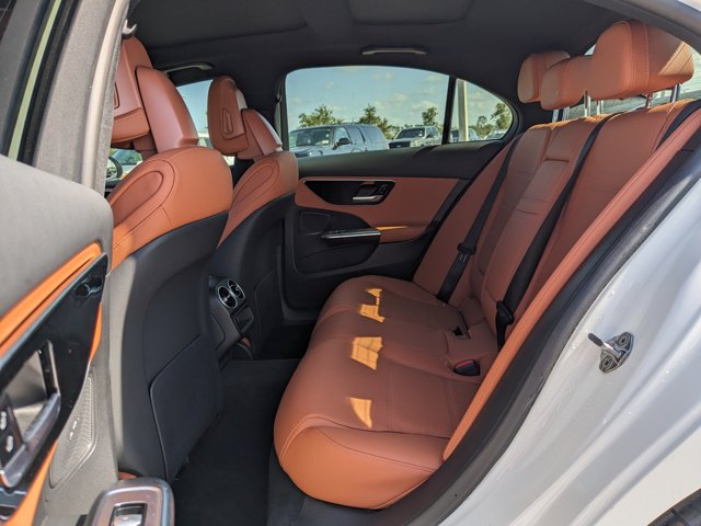 Vehicle image 19 of 37