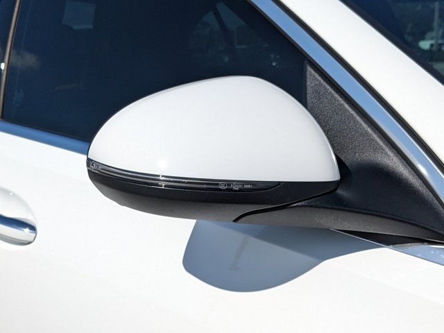 Vehicle image 18 of 37