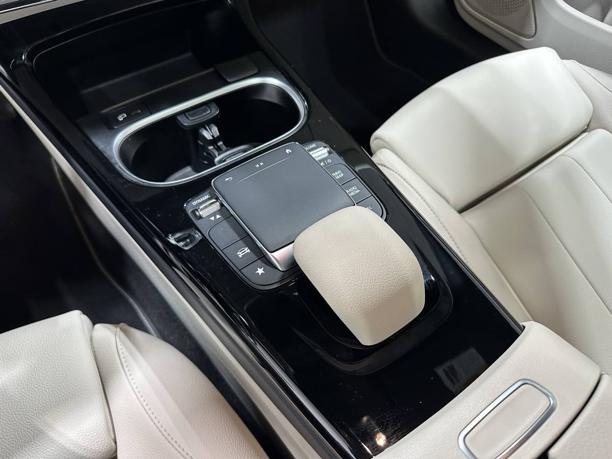 Vehicle image 12 of 20