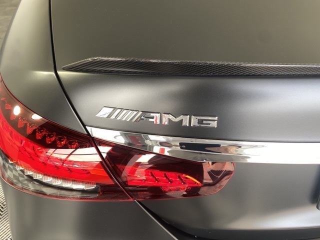Vehicle image 27 of 40