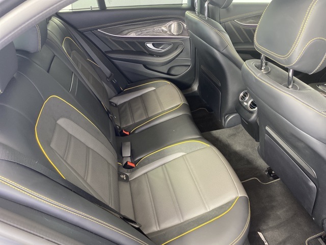 Vehicle image 28 of 40