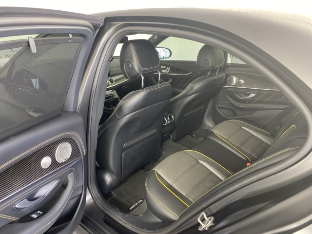 Vehicle image 39 of 40
