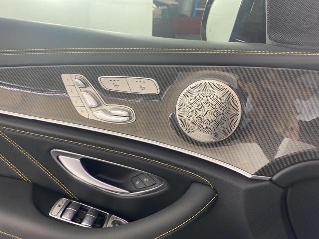 Vehicle image 24 of 40