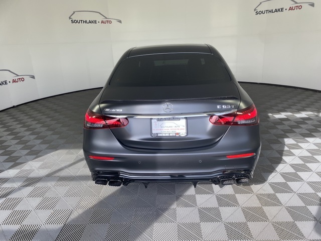Vehicle image 25 of 40