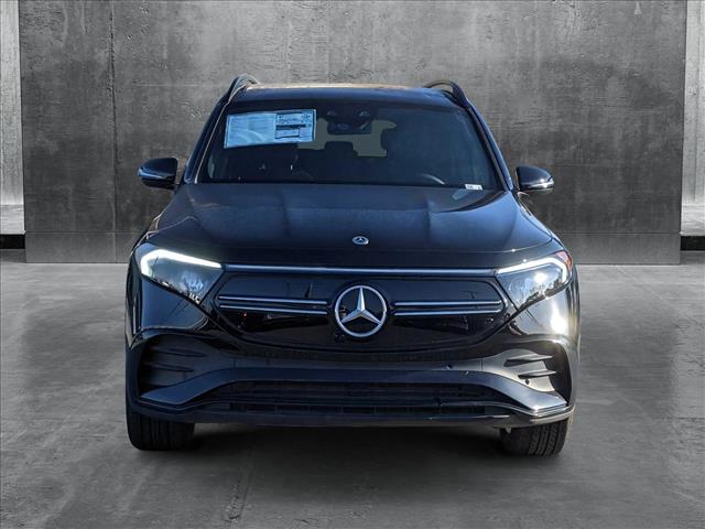 Vehicle image 2 of 25