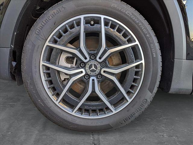 Vehicle image 24 of 25