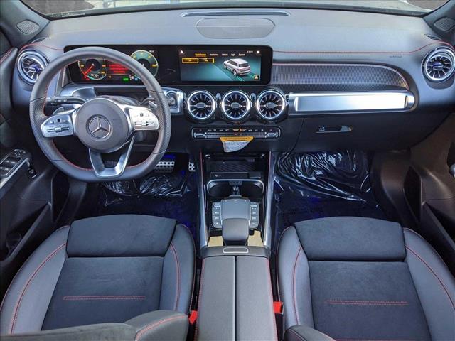 Vehicle image 18 of 25