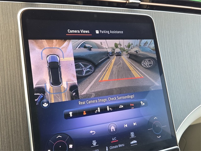 Vehicle image 21 of 25