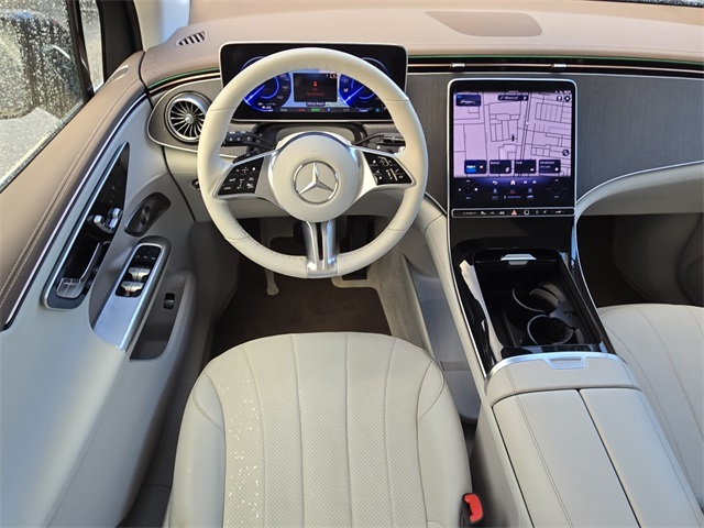 Vehicle image 13 of 25