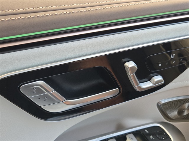 Vehicle image 25 of 25