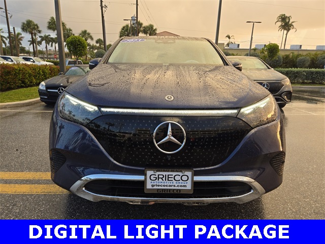 Vehicle image 2 of 25