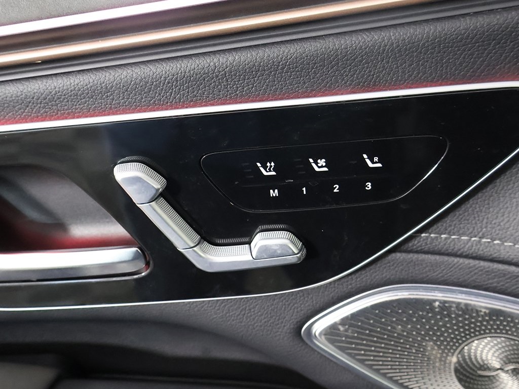 Vehicle image 41 of 69