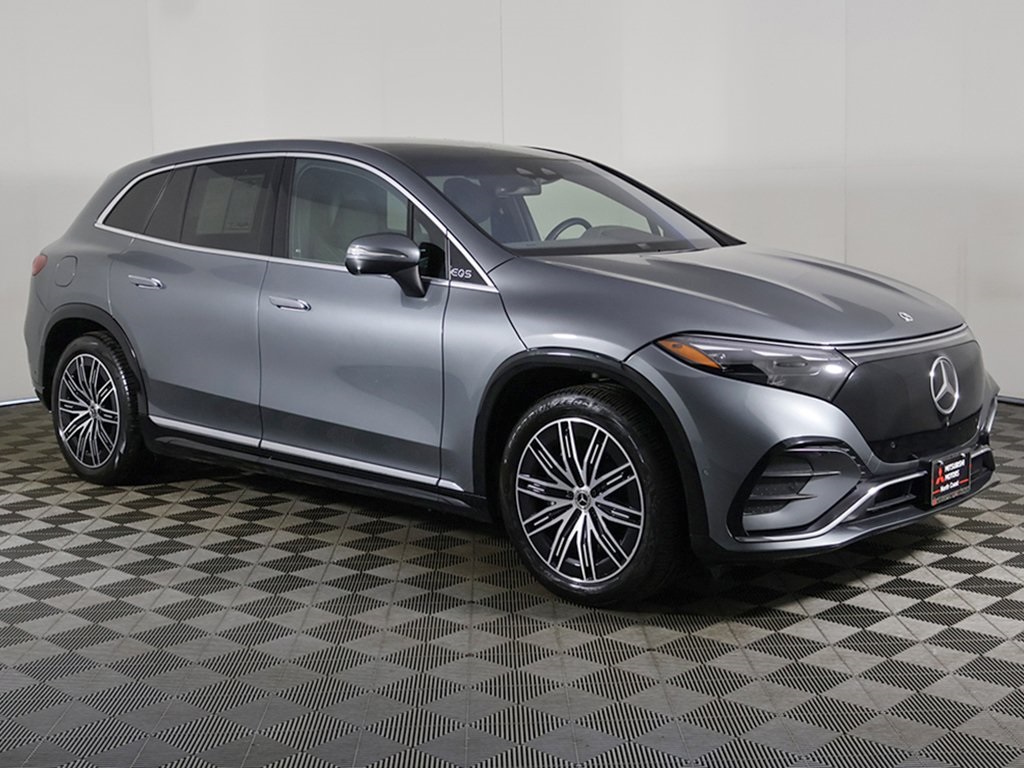 Vehicle image 4 of 69