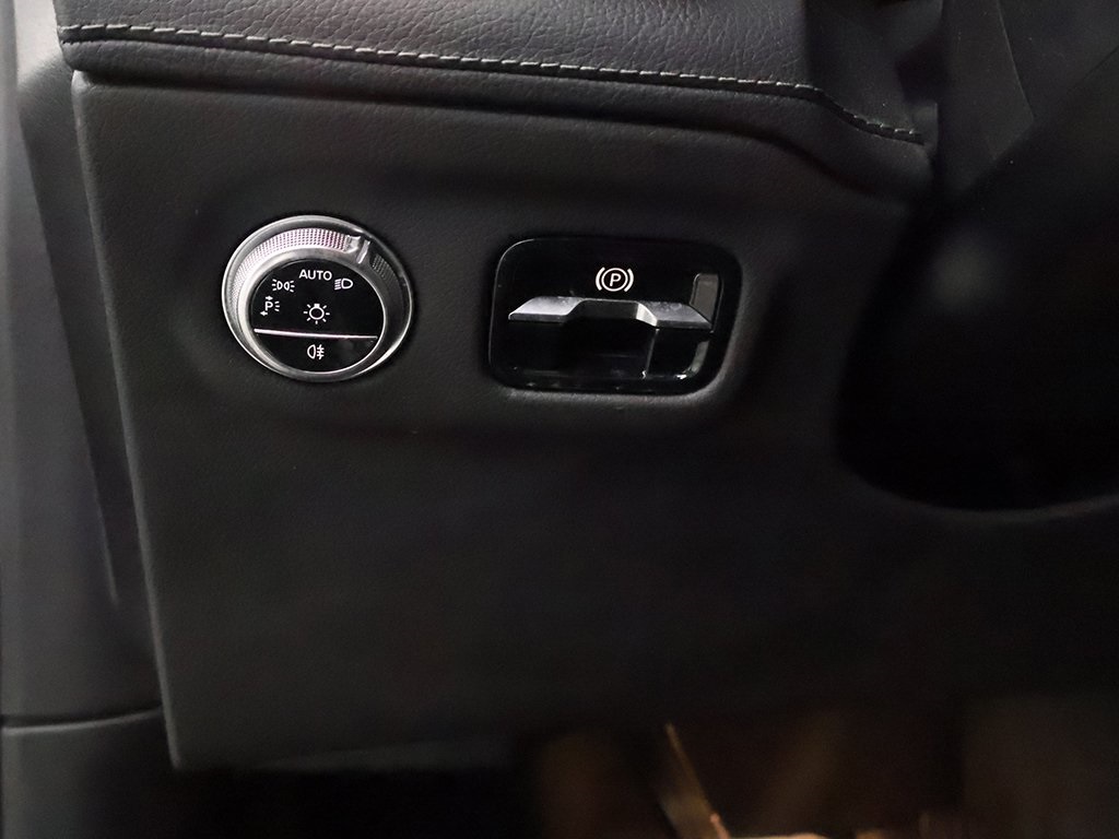 Vehicle image 45 of 69