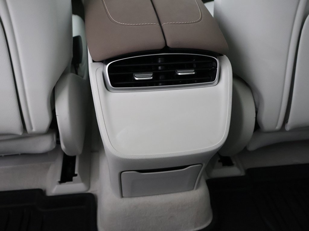 Vehicle image 46 of 53