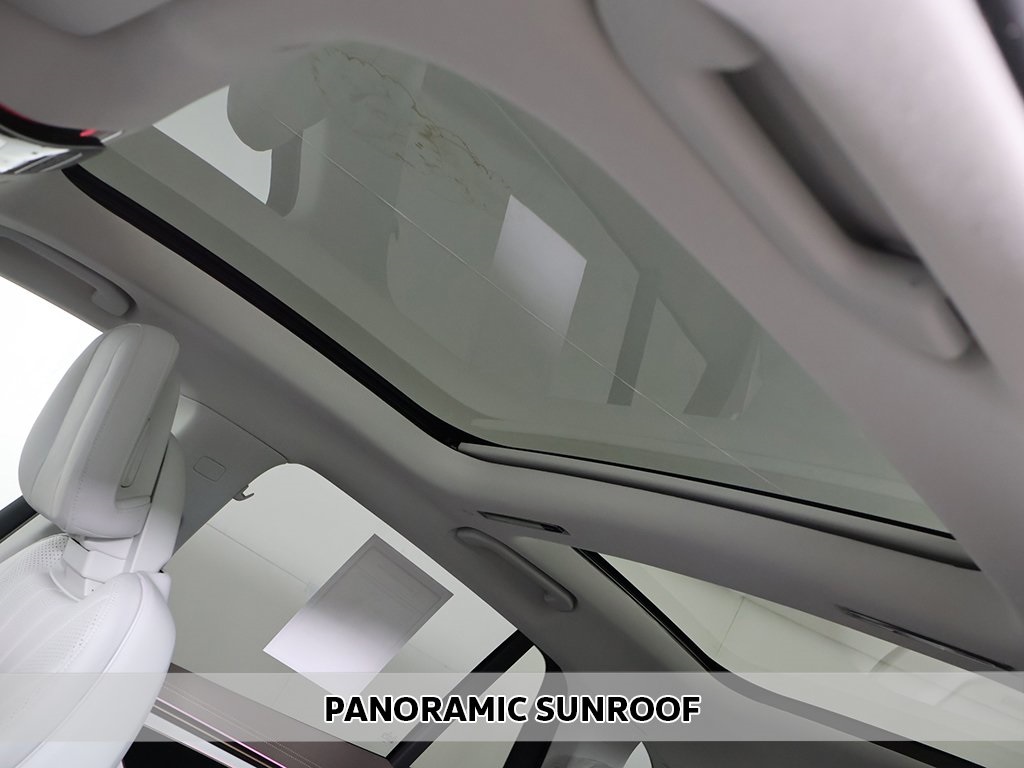 Vehicle image 12 of 53