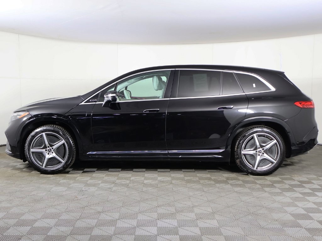 Vehicle image 10 of 53