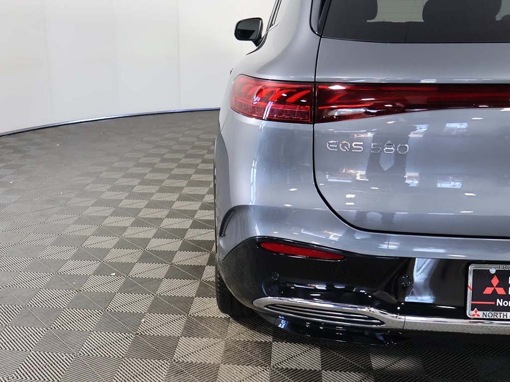 Vehicle image 23 of 68
