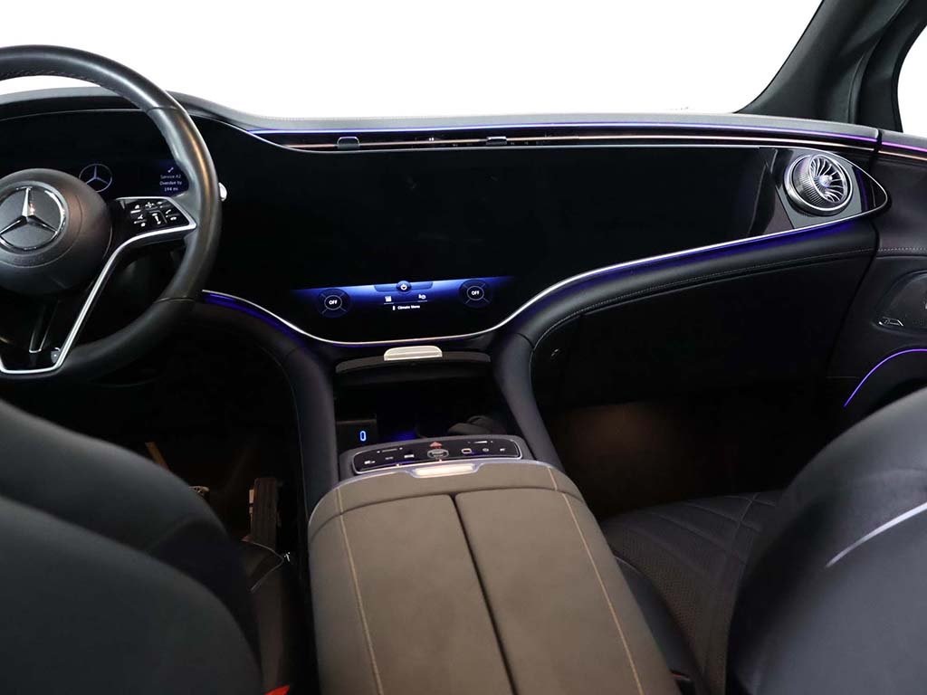 Vehicle image 43 of 68