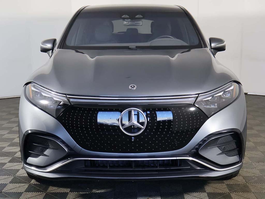 Vehicle image 3 of 68