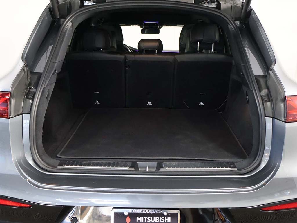 Vehicle image 25 of 68