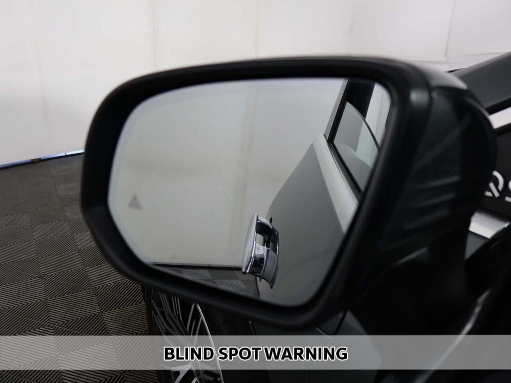 Vehicle image 17 of 68
