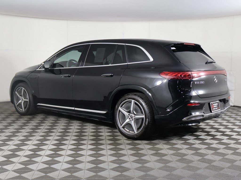 Vehicle image 11 of 45