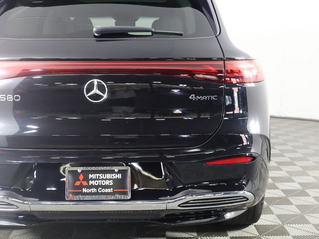 Vehicle image 10 of 45